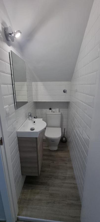 Virrey Del Pino - Apartamento En Baena Bagian luar foto