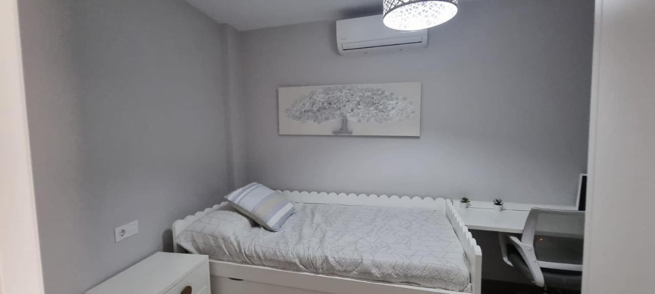 Virrey Del Pino - Apartamento En Baena Bagian luar foto